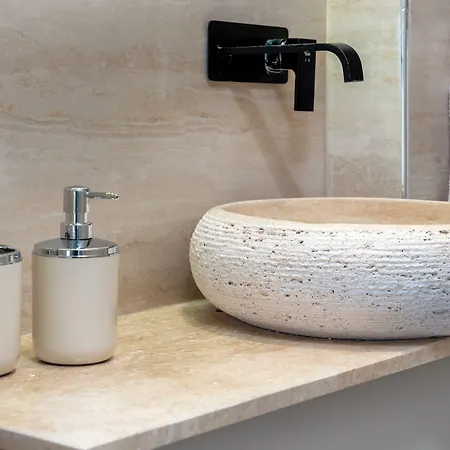 Urban Quarters - Nevizade Istanboel