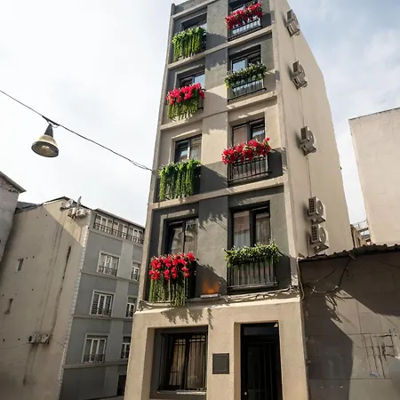 Urban Quarters - Nevizade Hotel Istanbul
