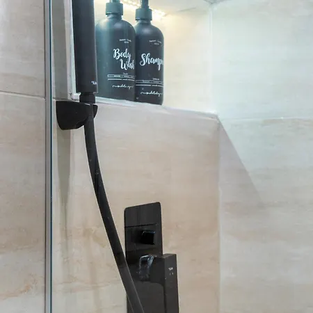 Urban Quarters - Nevizade Otel *