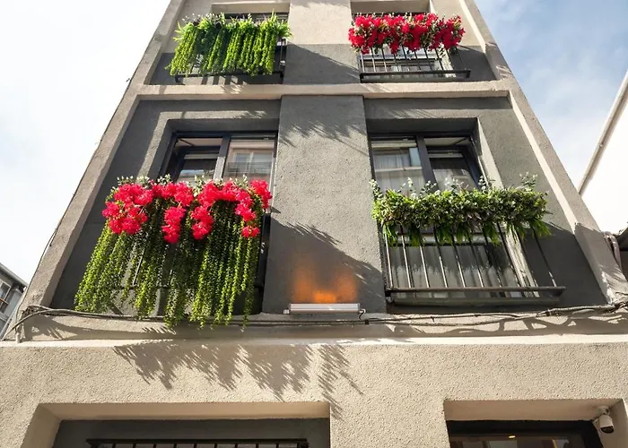 Urban Quarters - Nevizade * Stambuł