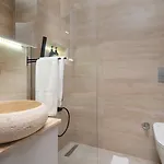 Urban Quarters - Nevizade Hotel *